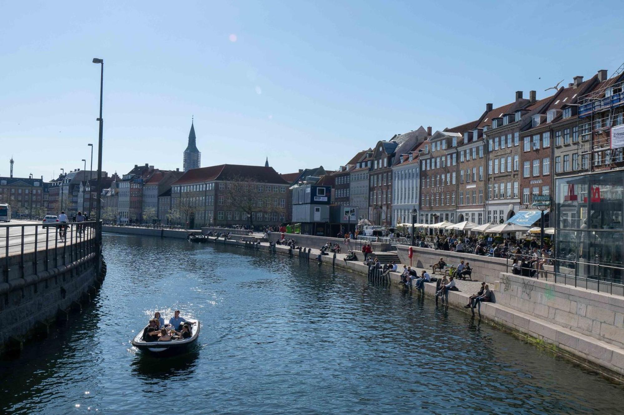 Large Apartment With Canal View In Central Cph City Copenhague Extérieur photo